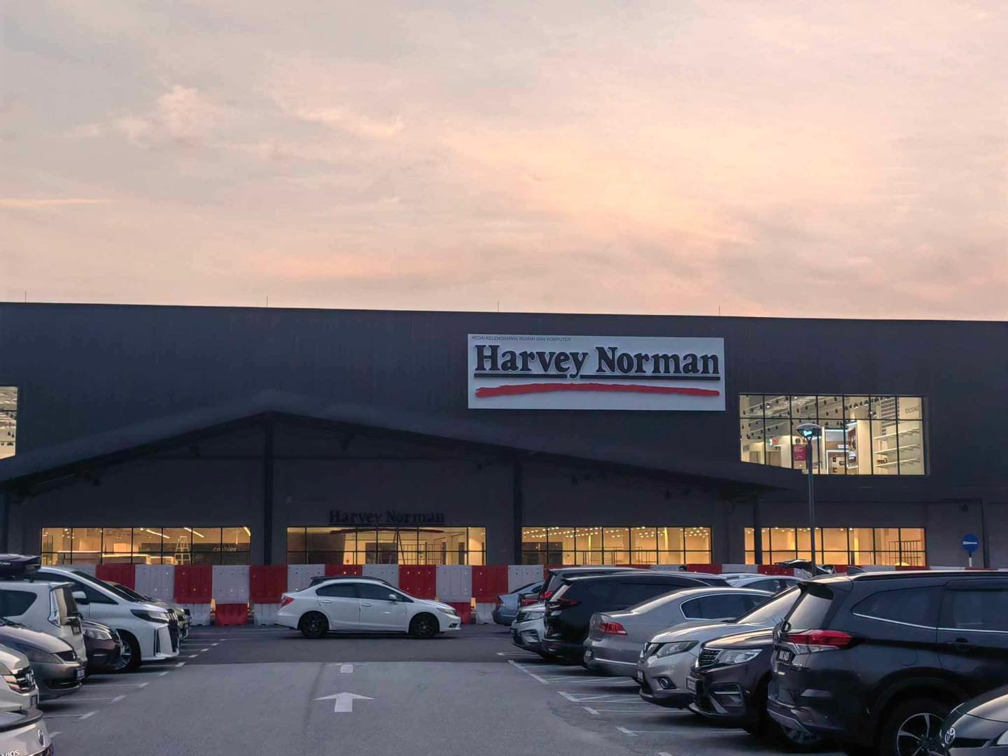 Image hover effect image